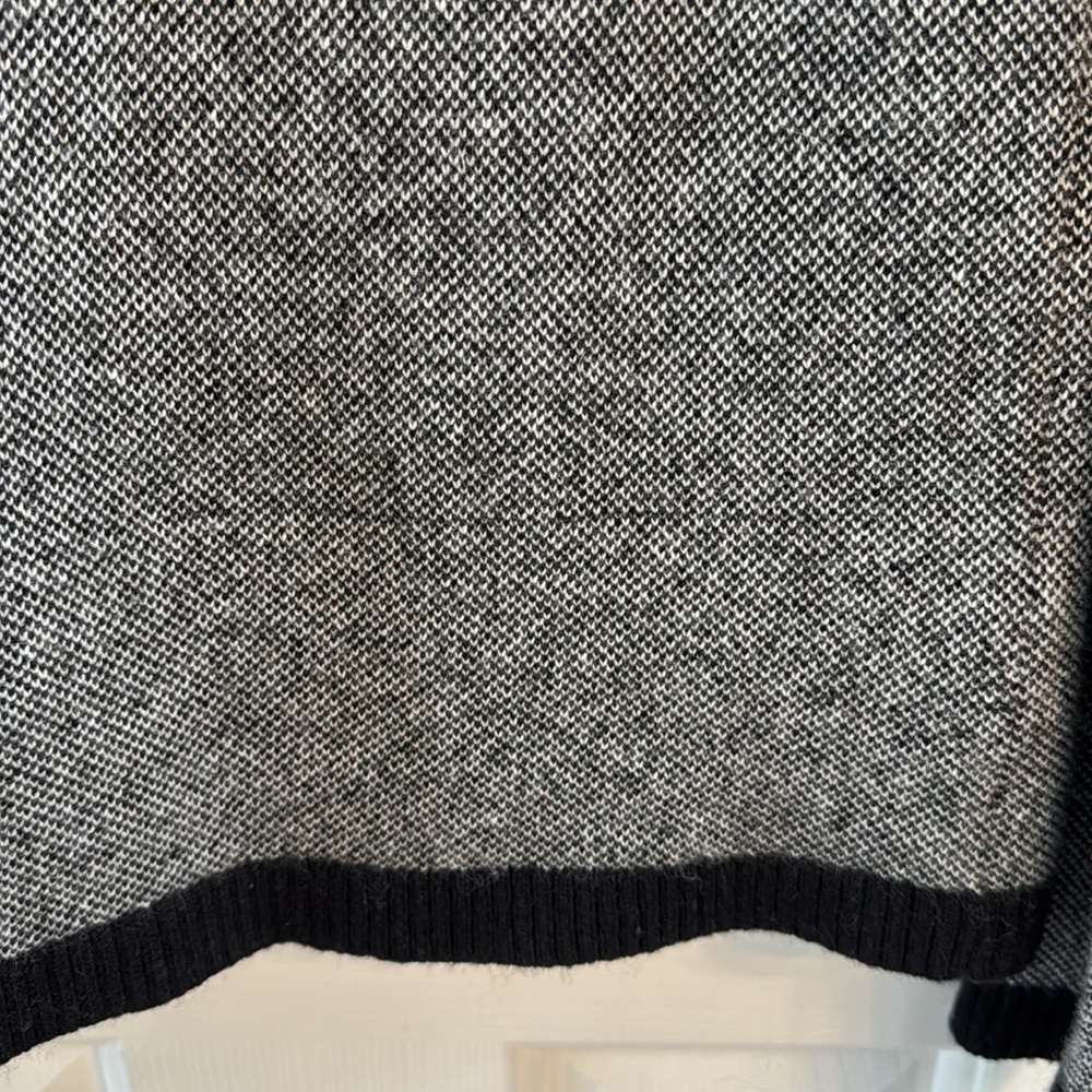 BANANA REPUBLIC WOOL BLEND W CASHMERE ITALIAN KNIT PULLOVER SWEATER sz XS - Picture 7 of 7